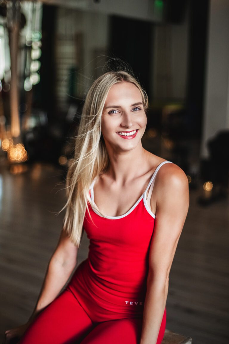 Paulina podczas treningu personalnego w studiu Gymnastyka w Michałowicach